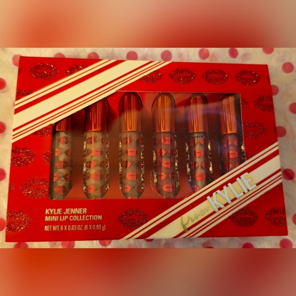 NIB Kylie Cosmetics Christmas Collection!!! - Picture 10 of 16